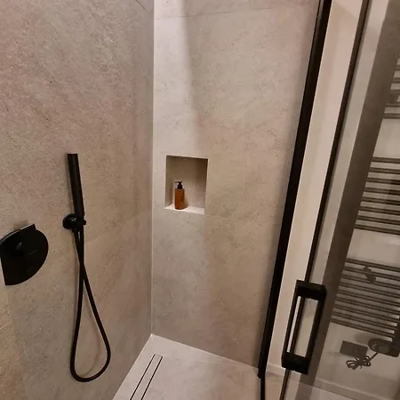 Grafea Apartment&rooms Apartman *